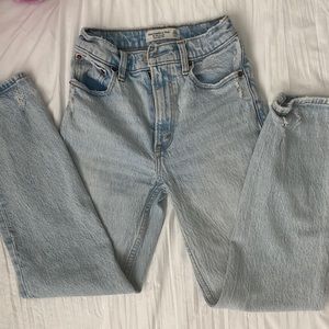 Abercrombie 90s straight ultra high rise jeans